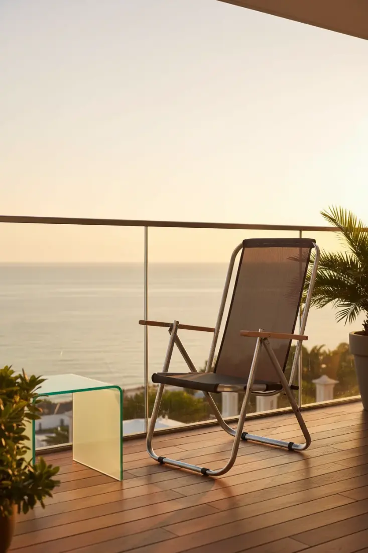 Leżak aluminiowy 2‑pozycyjny – model Hotelowy, granatowy PVC, 3,3 kg, udźwig 150 kg